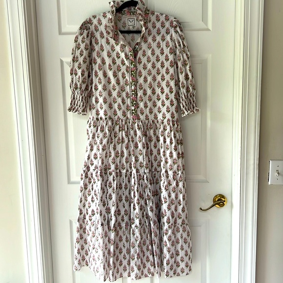 Neve and Noor Dresses & Skirts - Neve and Noor dress, made in England, ruffle detail, floral dress. M/L